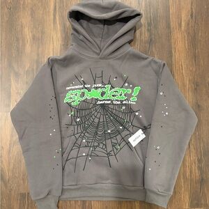 Gray Spider Graphic Hoodie
